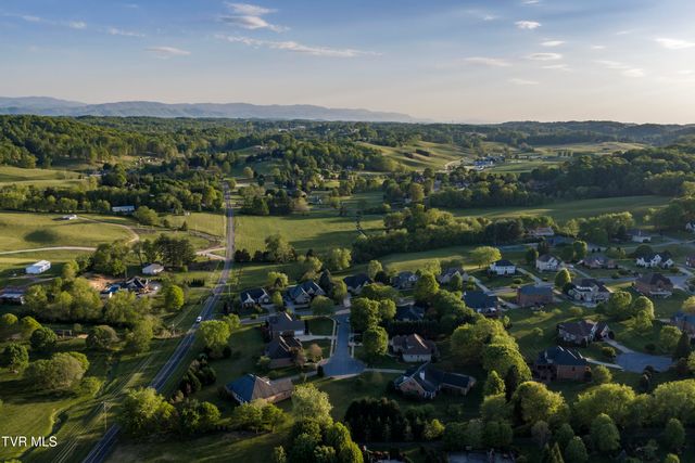 105 Strawberry Field Drive, Johnson City, TN 37604