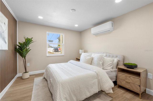 3904 W CRAWFORD STREET, Tampa, FL 33614