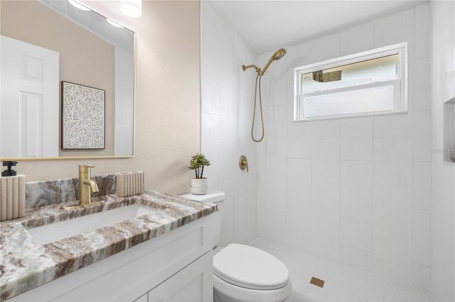 3904 W CRAWFORD STREET, Tampa, FL 33614