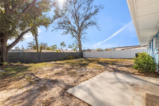 3904 W CRAWFORD STREET, Tampa, FL 33614