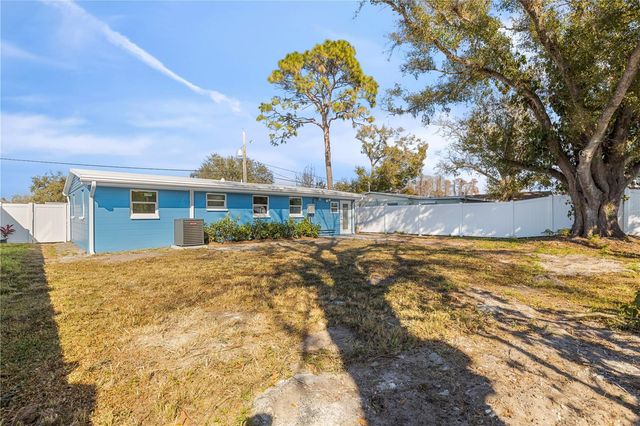 3904 W CRAWFORD STREET, Tampa, FL 33614