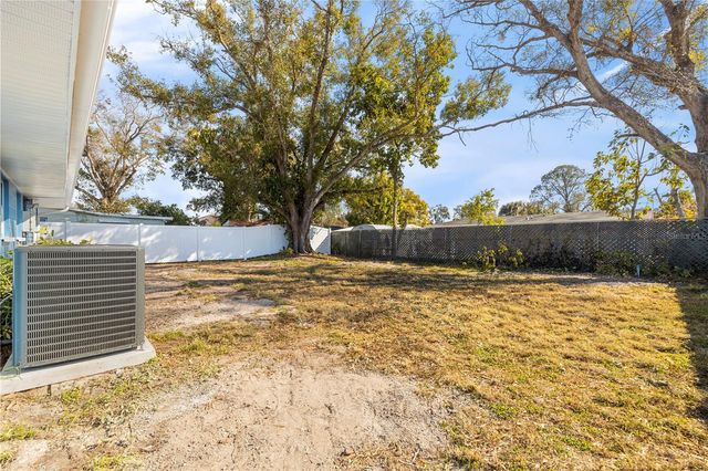 3904 W CRAWFORD STREET, Tampa, FL 33614