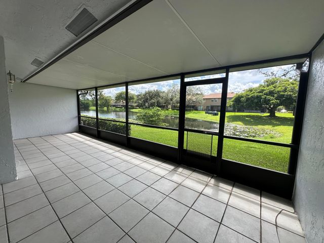 305 Lakeside Court, Sunrise, FL 33326
