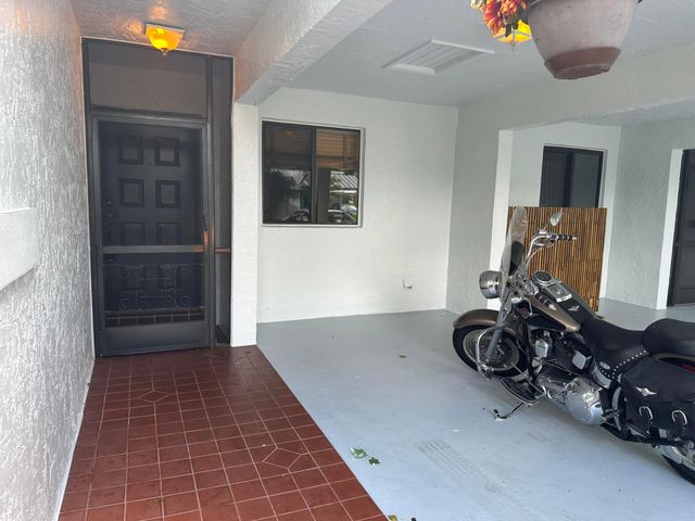 305 Lakeside Court, Sunrise, FL 33326
