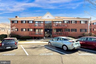207 Skyhill Rd Apt 1, Alexandria, VA 22314