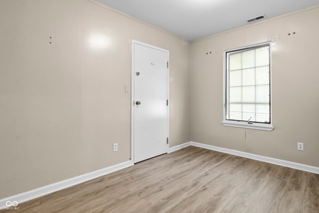8560 N College Avenue, Indianapolis, IN 46240