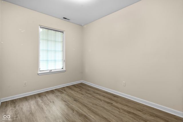 8560 N College Avenue, Indianapolis, IN 46240
