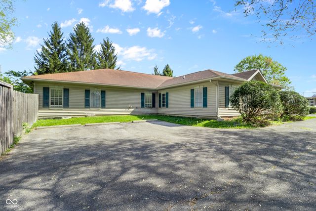 8560 N College Avenue, Indianapolis, IN 46240