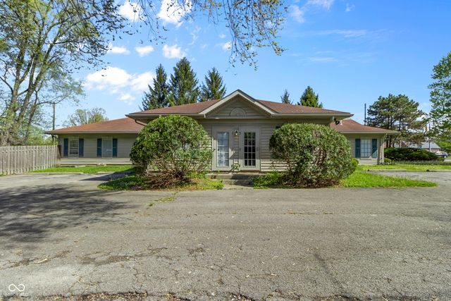 8560 N College Avenue, Indianapolis, IN 46240
