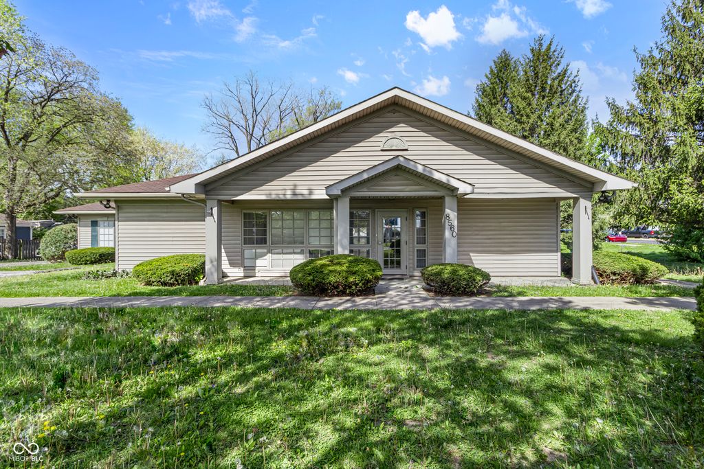 8560 N College Avenue, Indianapolis, IN 46240