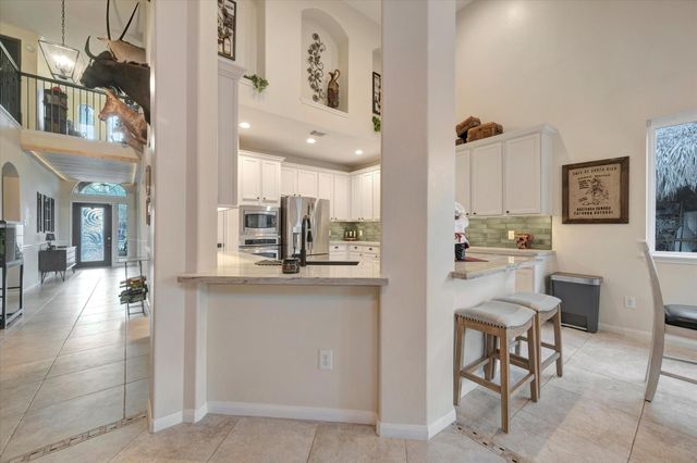 322 Marina Oaks Court, Kemah, TX 77565