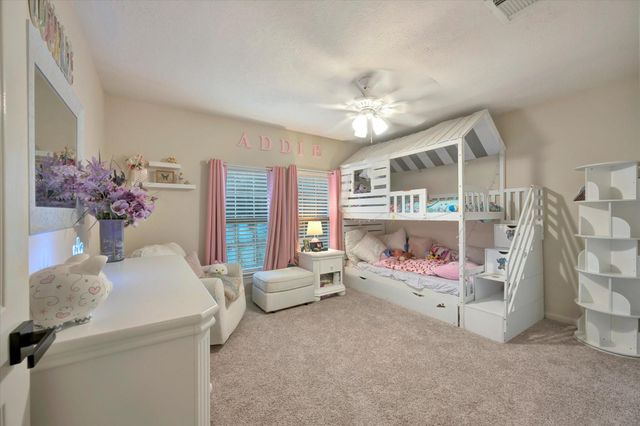 322 Marina Oaks Court, Kemah, TX 77565