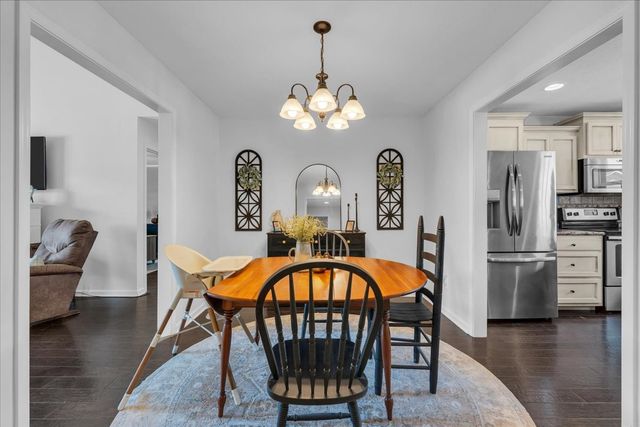 211 Williamsburg Cir, Tullahoma, TN 37388