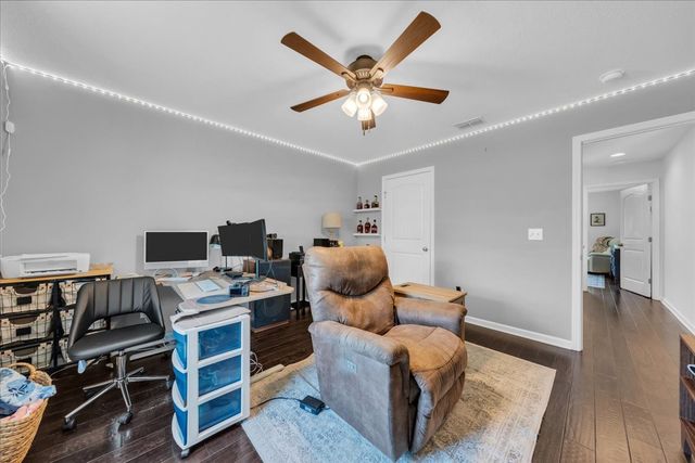 211 Williamsburg Cir, Tullahoma, TN 37388
