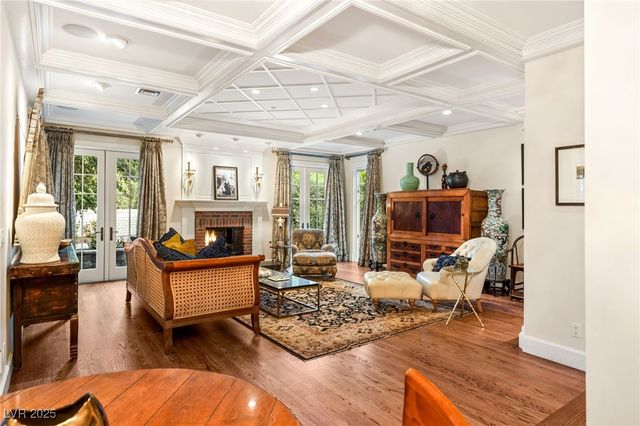 3001 Astoria Pines Circle, Las Vegas, NV 89107