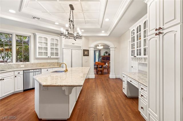 3001 Astoria Pines Circle, Las Vegas, NV 89107