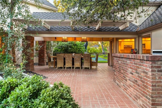 3001 Astoria Pines Circle, Las Vegas, NV 89107