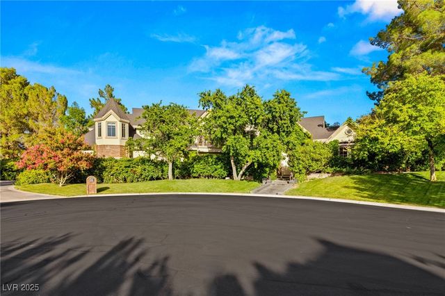 3001 Astoria Pines Circle, Las Vegas, NV 89107