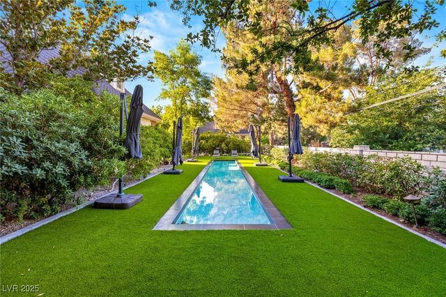 3001 Astoria Pines Circle, Las Vegas, NV 89107