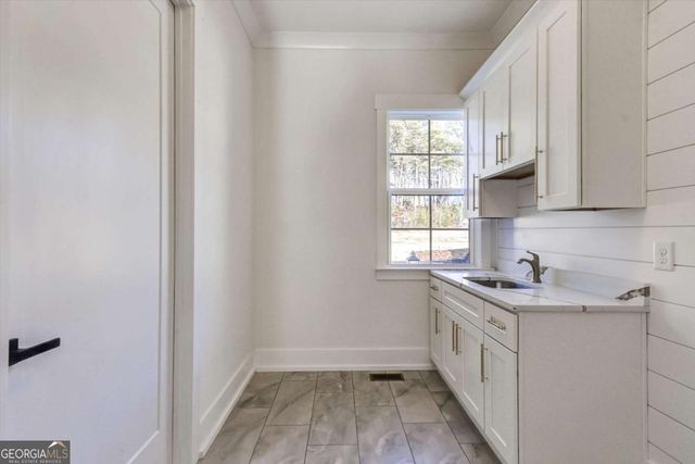 6113 Deepwater Cove, Gainesville, GA 30506