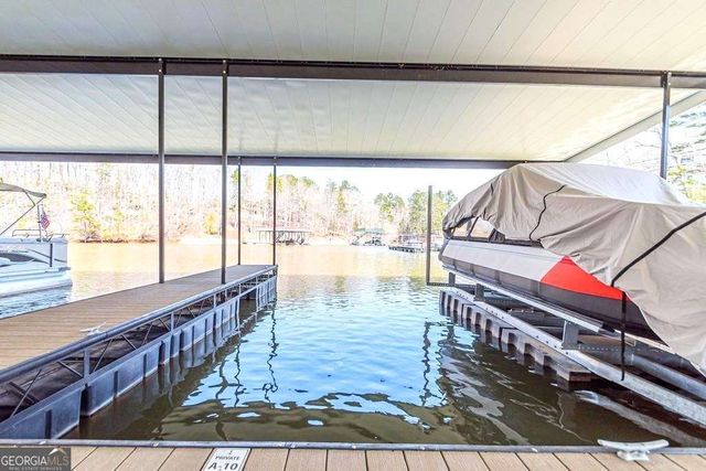 6113 Deepwater Cove, Gainesville, GA 30506