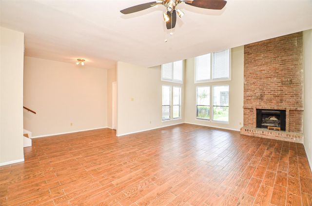8636 Wednesbury Lane, Houston, TX 77074
