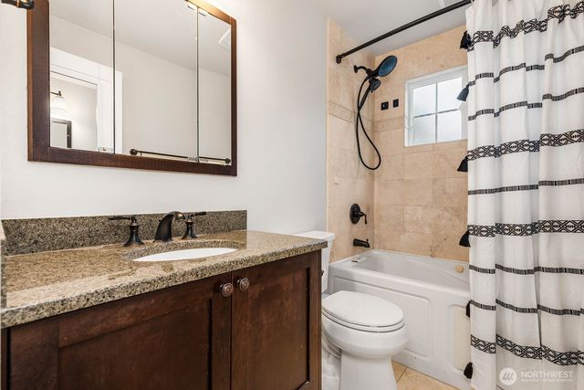 7441 NE 145th St, Kirkland, WA 98034
