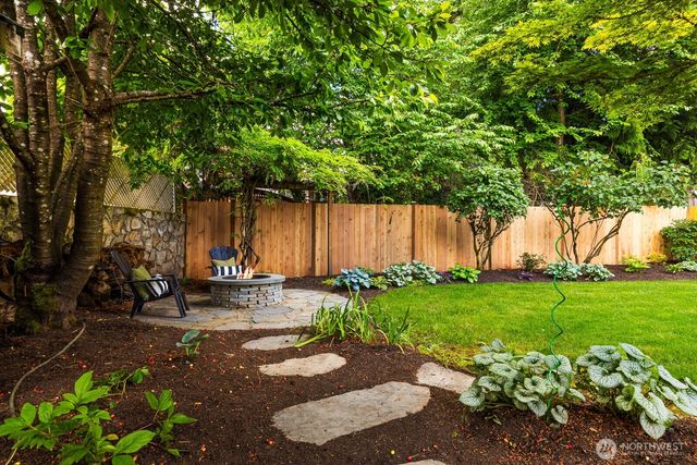 7441 NE 145th St, Kirkland, WA 98034