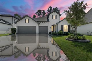 16 Mariposa Woods Drive, Tomball, TX 77375