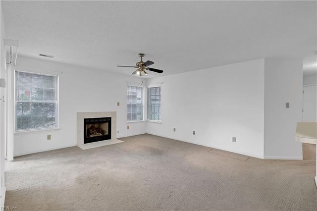 12846 Daybreak CIR, Newport News, VA 23602