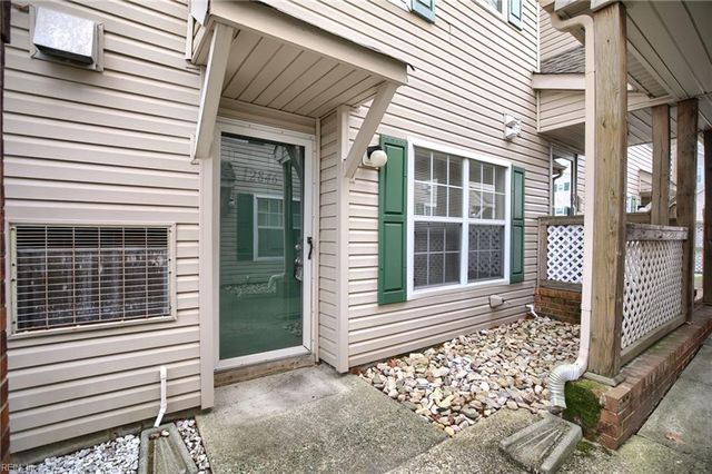 12846 Daybreak CIR, Newport News, VA 23602