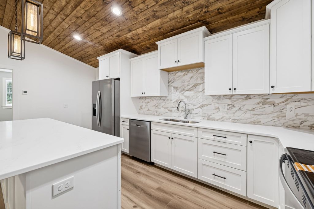 2143 Blue Springs Rd, Ashland City, TN 37015