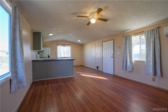 6892 Concho Drive, Dolan Springs, AZ 86441