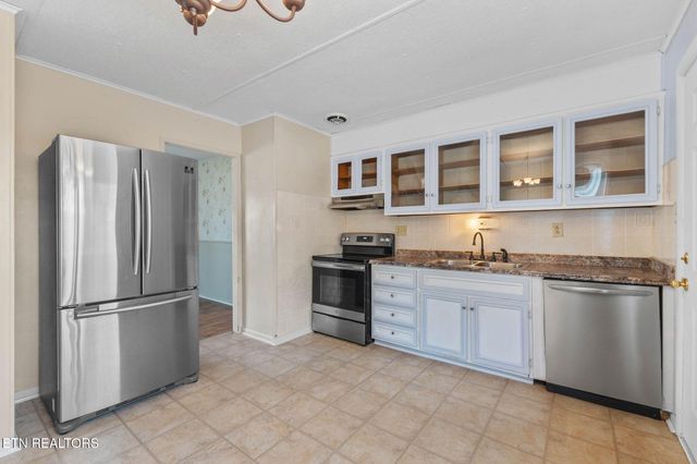 2229 Quail Hollow Rd, Knoxville, TN 37923