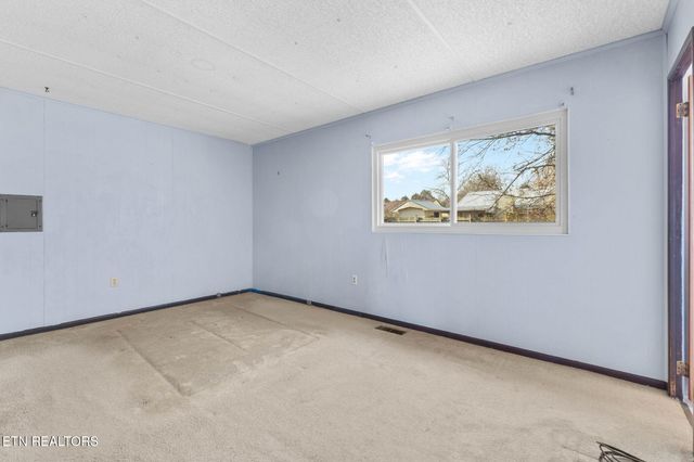 2229 Quail Hollow Rd, Knoxville, TN 37923