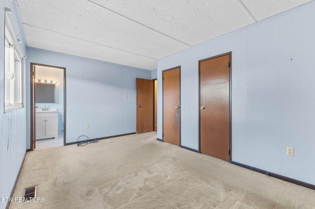 2229 Quail Hollow Rd, Knoxville, TN 37923