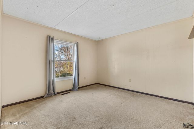 2229 Quail Hollow Rd, Knoxville, TN 37923