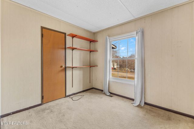 2229 Quail Hollow Rd, Knoxville, TN 37923