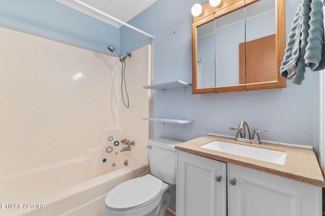 2229 Quail Hollow Rd, Knoxville, TN 37923