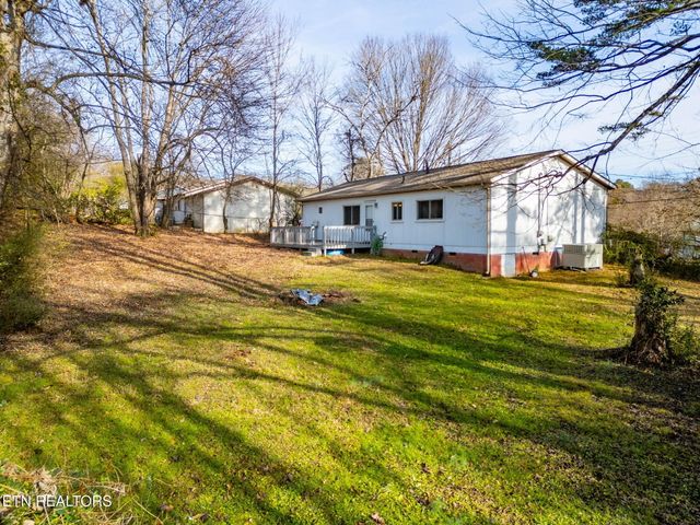 2229 Quail Hollow Rd, Knoxville, TN 37923