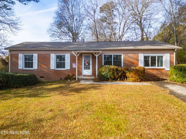 2229 Quail Hollow Rd, Knoxville, TN 37923