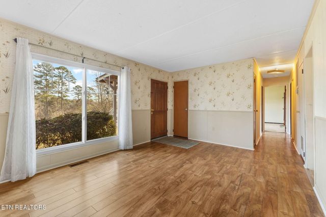 2229 Quail Hollow Rd, Knoxville, TN 37923