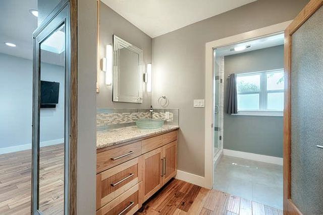 901 W Mary ST B, Austin, TX 78704