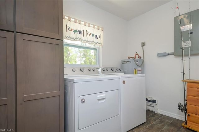 1221 22nd AVE NE, Naples, FL 34120