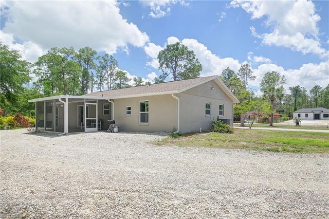 1221 22nd AVE NE, Naples, FL 34120