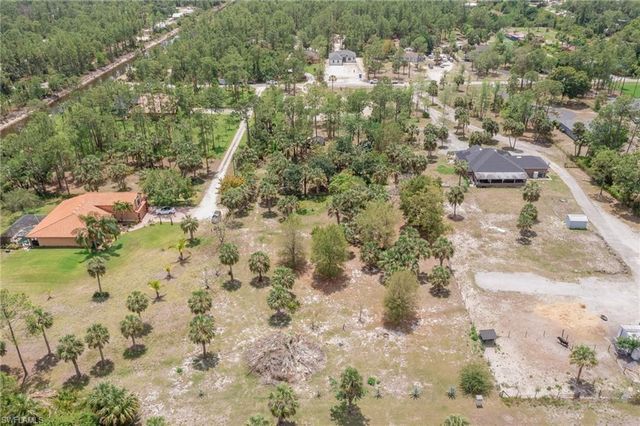 1221 22nd AVE NE, Naples, FL 34120