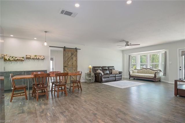 1221 22nd AVE NE, Naples, FL 34120