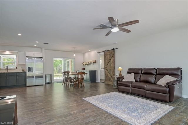 1221 22nd AVE NE, Naples, FL 34120