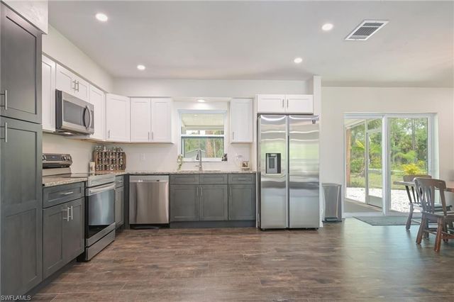 1221 22nd AVE NE, Naples, FL 34120