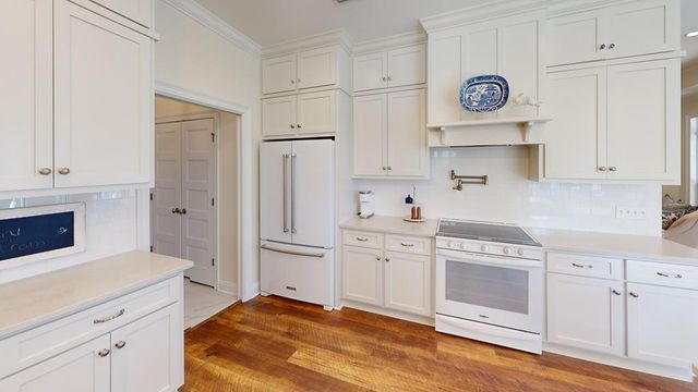 107 Gary Ct, Dothan, AL 36303